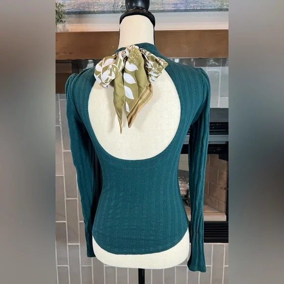 #855 Free People party in the back Keyhole back Scarf Tie Long Sleeve Blouse XS - Picture 6 of 9